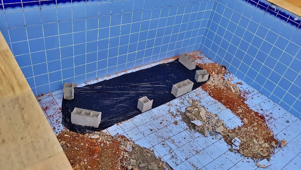 Reforma da piscina - remoção dos dispositivos antigos - imagem 3