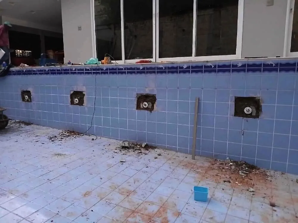 Transformação de piscina de azulejo em vinil foto 5 tirada em 12 de Agosto 2025