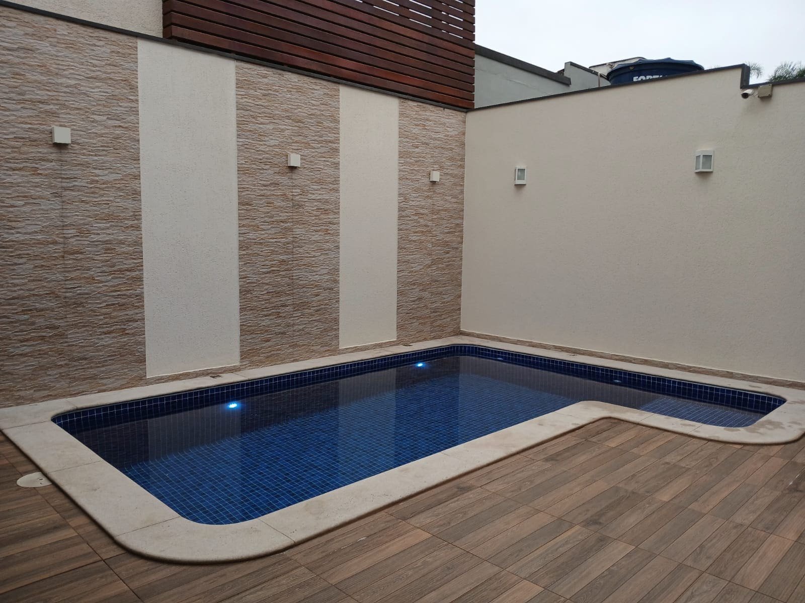 Instalação do Vinil na piscina em Santo Amaro foto 17