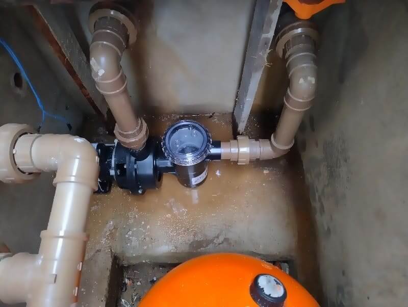 Instalação do filtro e motor da piscinas em Santo Amaro foto 01