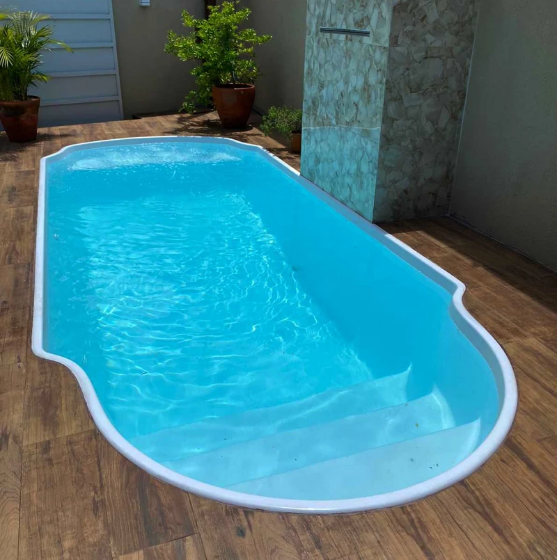 Piscina de Fibra modelo Mediterrânea Nova