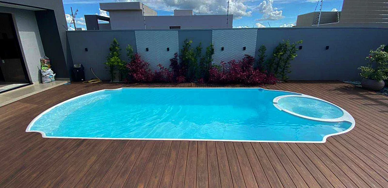 Piscina de Fibra modelo Mediterrânea Spa