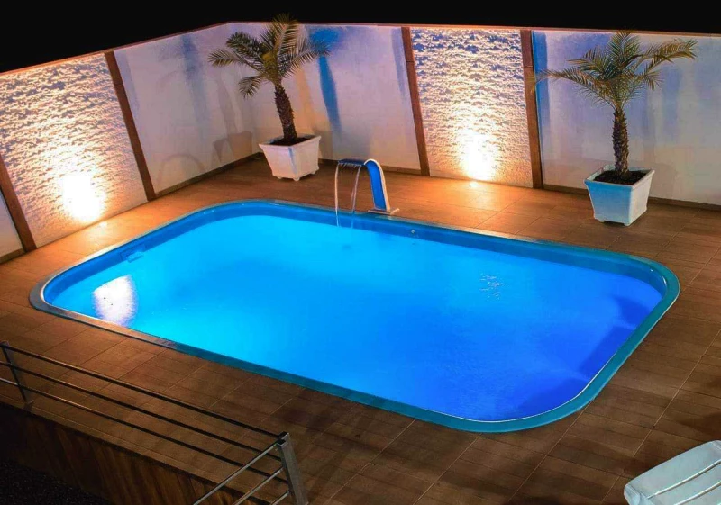 Piscina de Fibra modelo Sport